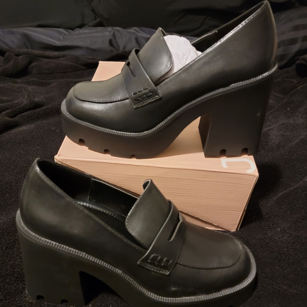 NWT JustFab Cher Pump Black
